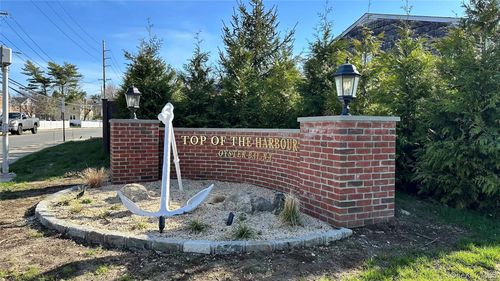 8b-3 Anchorage Ln, Oyster Bay, NY, 11771-2721 | Card Image