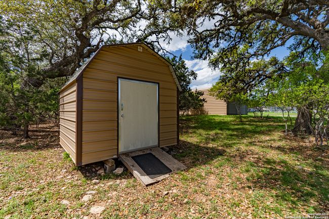 292 Pr 1517, House other with 2 bedrooms, 2 bathrooms and null parking in Bandera TX | Image 6