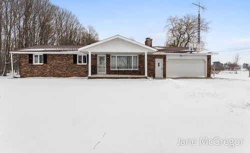 8616 S 56th Avenue, Montague, MI, 49437 | Card Image