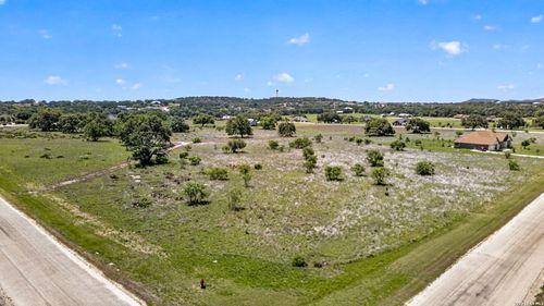 1060 Martingale Trl, Bandera, TX, 78003-3451 | Card Image
