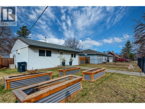 3304 16 St, Vernon, BC, V1T3X4 | Card Image