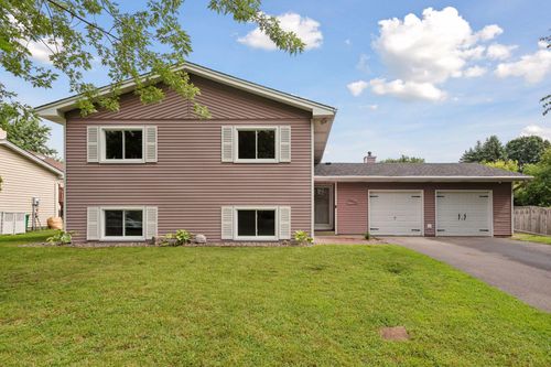 8954 Yucca Lane N, Maple Grove, MN, 55369 | Card Image