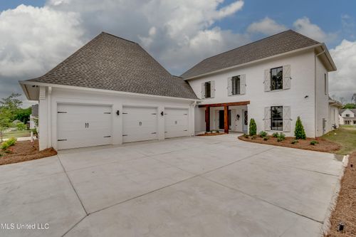 425 Whittington Cir, Madison, MS, 39110-8325 | Card Image