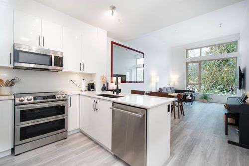 515-119 W 22nd St, North Vancouver, BC, V7M0B4 | Card Image