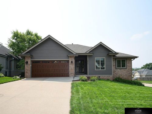 16517 Taylor St, Omaha, NE, 68116-2929 | Card Image