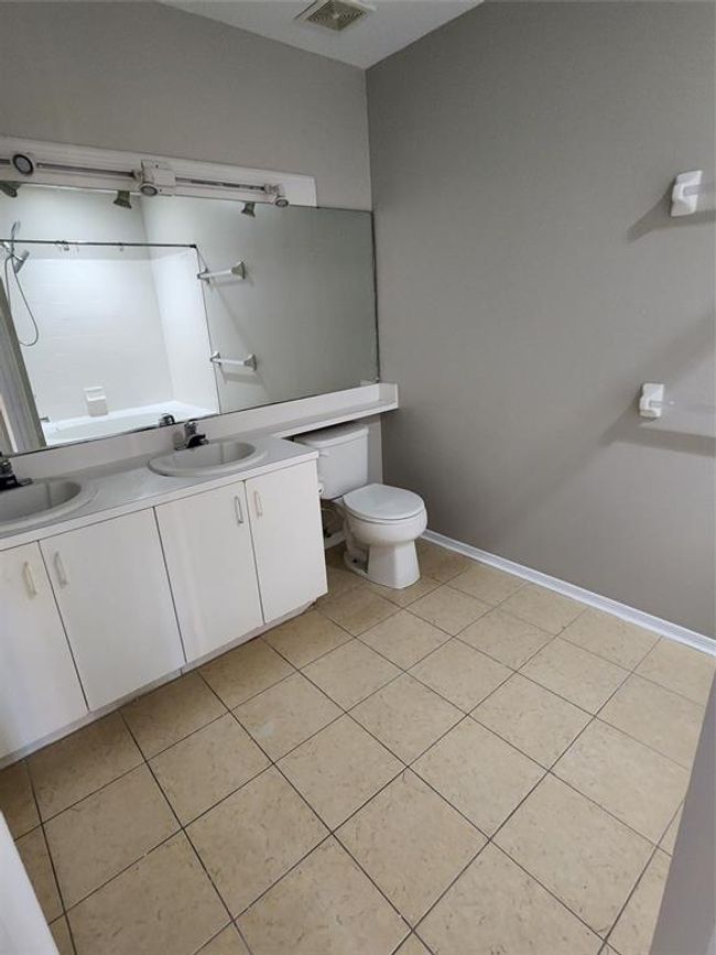 full bathroom | Image 16