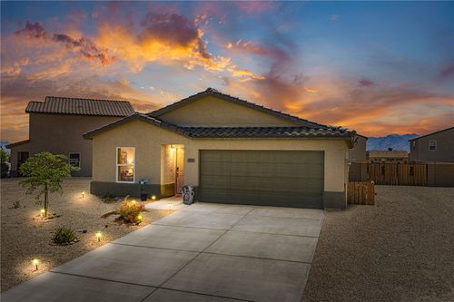 5551 S Deer Creek Ave, Fort Mohave, AZ, 86426-1231 | Card Image