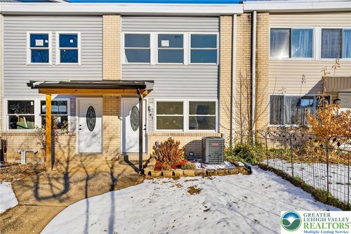 781 Mohawk St, ALLENTOWN, PA, 18103-8502 | Card Image