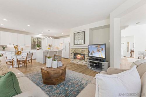 4258 Calle Isabelino, San Diego, CA, 92130-2655 | Card Image
