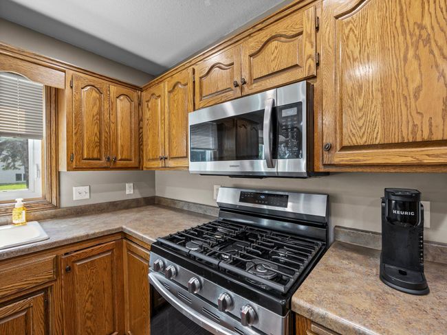 Beautiful Spacious Kitchen | Image 21