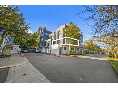 b-614 S Nevada St, Portland, OR, 97219-3398 | Card Image