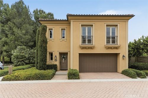 23 Bianco, Irvine, CA, 92618-0106 | Card Image