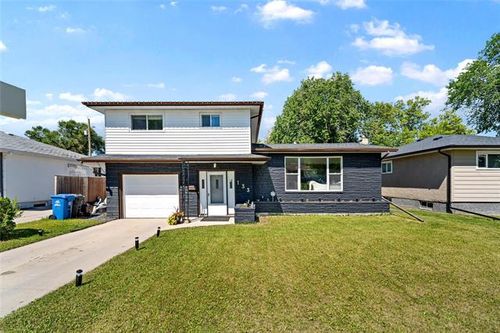 133 Arrowwood Dr N, Winnipeg, MB, R2V2R3 | Card Image