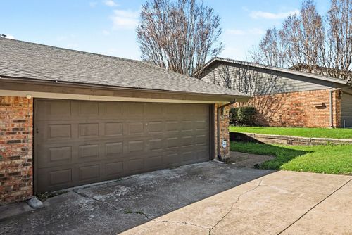 6206 Post Oak Ter, Fort Worth, TX, 76112-1709 | Card Image