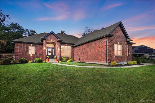 39 George Wythe Way, Beavercreek, OH, 45434-4203 | Card Image