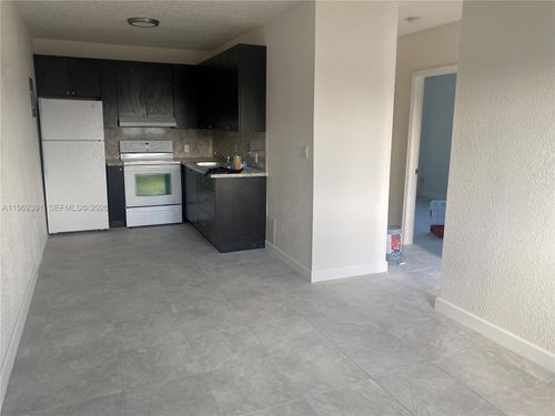 7-10030 W Indigo St, Miami, FL, 33157 | Card Image