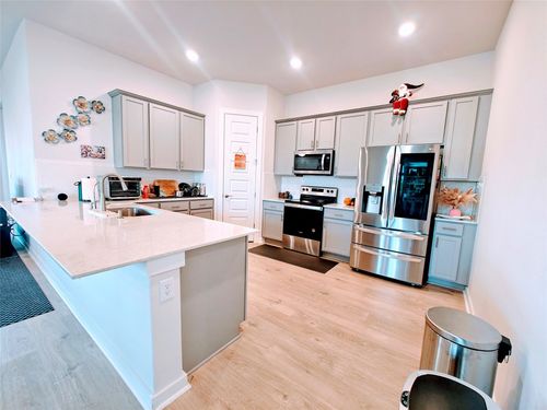 228 Mystic Canyon Ln, Georgetown, TX, 78628-3880 | Card Image