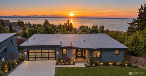 19122 94th Ave W, Edmonds, WA, 98020-2324 | Card Image