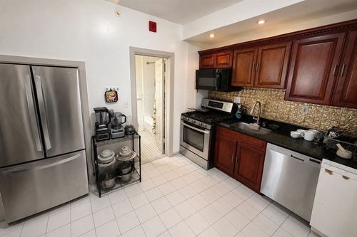 101-285 Lynn Shore Dr, Lynn, MA, 01902-4914 | Card Image