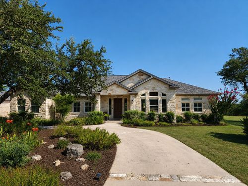 214 Trailmaster Cir, Driftwood, TX, 78619-4256 | Card Image