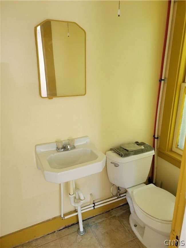 1579 Cortland Street, Sold in Deruyter Zoocasa