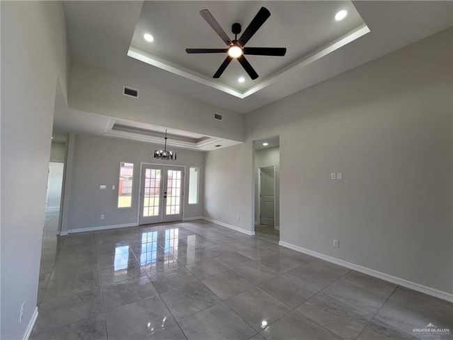 2900 E Palo Blanco Ave, House other with 3 bedrooms, 3 bathrooms and 1 parking in Hidalgo TX | Image 6