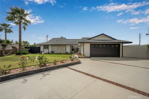 872 2 Huron Drive, Claremont, CA, 91711 | Card Image