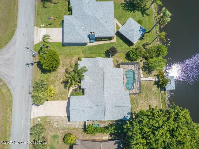 344 Concha Dr, House other with 3 bedrooms, 2 bathrooms and null parking in Sebastian FL | Image 35