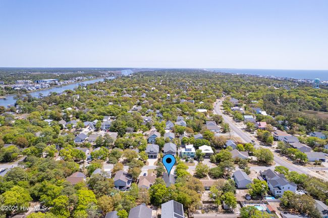 107 Ne 24 Th St, House other with 3 bedrooms, 2 bathrooms and null parking in Oak Island NC | Image 40