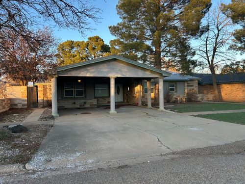 604 17th St, Seagraves, TX, 79359-2535 | Card Image