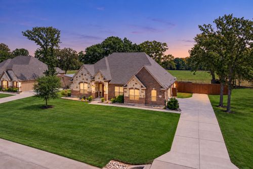 107 Willow Oak Dr, Krugerville, TX, 76227-2589 | Card Image