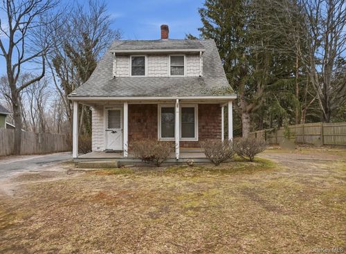 28 & 34 Townsend Avenue, Southampton, NY, 11901 | Card Image