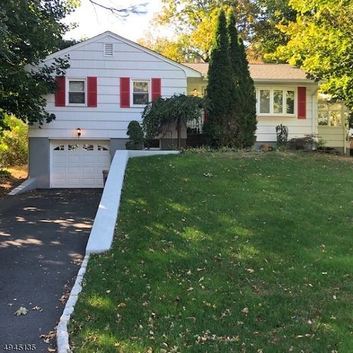 676 Grove St, Montclair, NJ, 07043-2034 | Card Image