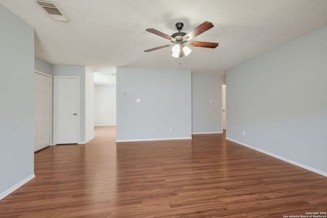 8147 Easy Meadow Dr, House other with 3 bedrooms, 2 bathrooms and null parking in Converse TX | Image 5