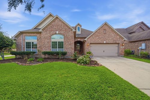 901 Cozy Hollow Court, Friendswood, TX, 77546 | Card Image