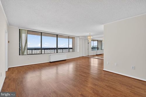 unit-2407n-3701 S George Mason Dr, FALLS CHURCH, VA, 22041-4717 | Card Image