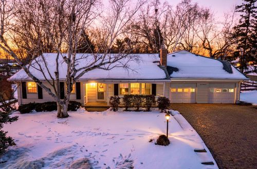 10000 Maple Cir, Bloomington, MN, 55431-2870 | Card Image