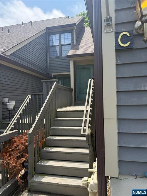 11 Concord Rd, West Milford, NJ, 07480-1271 | Card Image