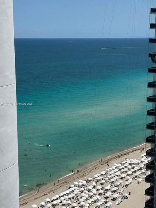 3407-18201 Collins Ave, Sunny Isles Beach, FL, 33160-5137 | Card Image