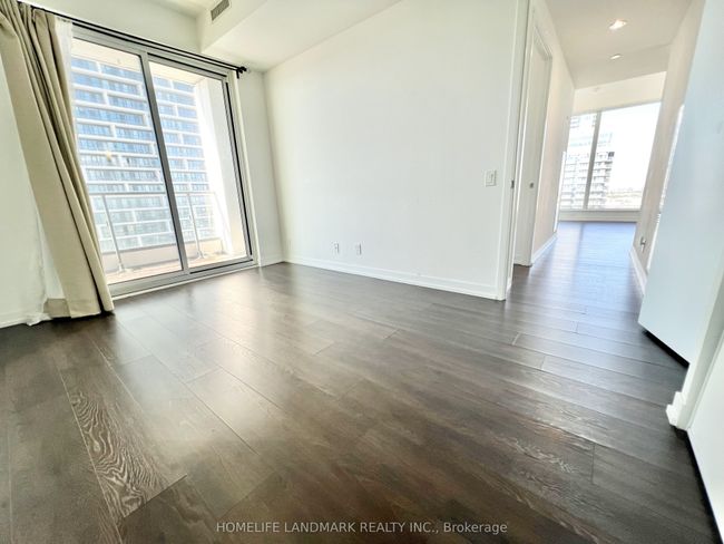 3702 - 5 Buttermill Ave, Condo with 3 bedrooms, 2 bathrooms and null parking in Vaughan ON | Image 28