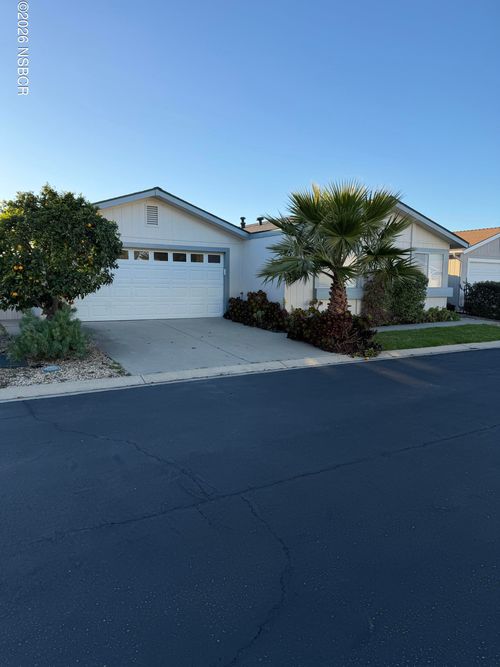 2121 Via Visalia, Santa Maria, CA, 93458-8276 | Card Image