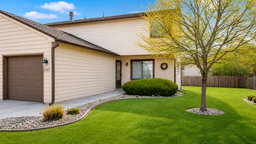 2417 Morrissey Park Dr, Champaign, IL, 61821-7025 | Card Image