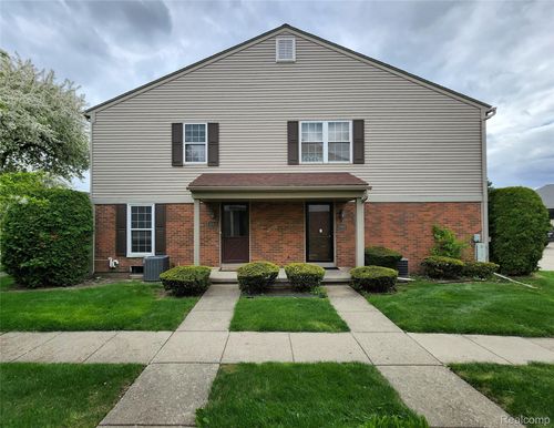 127-15913 N Franklin Dr, Clinton Township, MI, 48038-1030 | Card Image