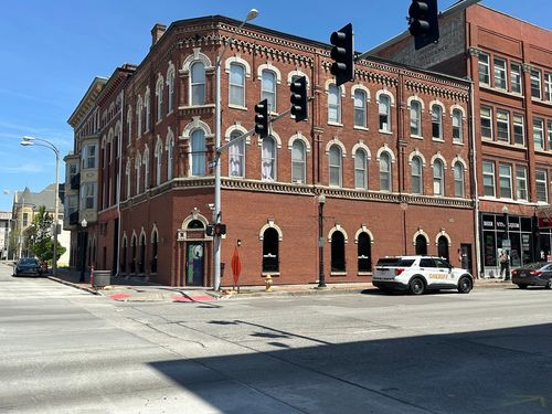 246 W 3rd St, Davenport, IA, 52801-1902 | Card Image