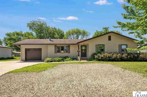 305 Maywood Ave, Eagle Lake, MN, 56024-7707 | Card Image