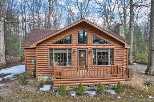 128 N Shore Dr, Wurtsboro, NY, 12790-4924 | Card Image