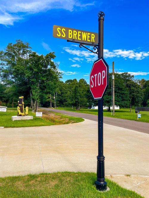 1140-1245-ss-brewer-000 Ss Brewer, Vidor, TX, 77662 | Card Image