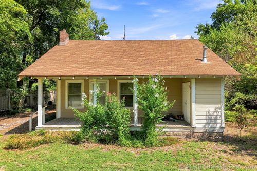 1313 E 66th Pl, Tulsa, OK, 74136-3844 | Card Image