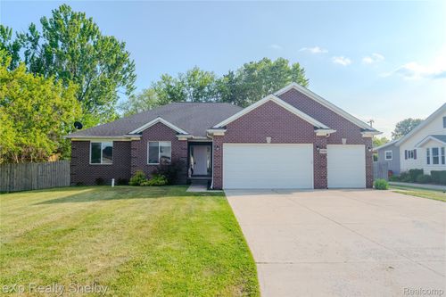 24986 Murray St, Harrison Twp, MI, 48045-3358 | Card Image