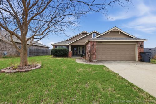 4104 W 105th St S, Jenks, OK, 74037-1902 | Card Image